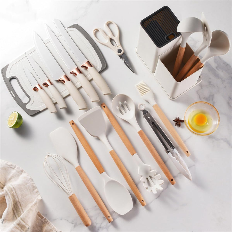 Kitchen Utensil Set – in use cooking
